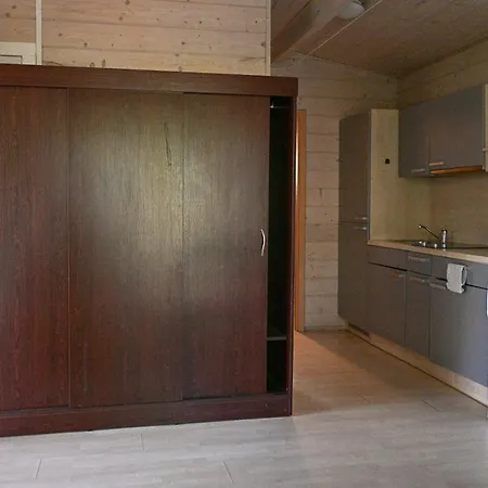 Giruliu Poilsiavietes Namelis - Xix