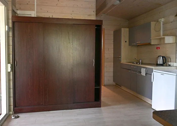 Giruliu Poilsiavietes Namelis - Xix